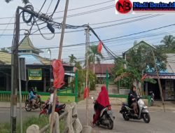 Tiang Telkom Patah Mengganggu Aktivitas Masyarakat di Desa Sungai Rengas