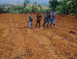 Sinergitas kepala Desa Babinsa,koprasi Merah Putih dan PT Jus Dalam Percepatan Pembangunan Kantor Dan Gudang Koprasi Merah Putih.