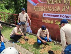Bakti Sosial dan Menanam Pohon dalam rangka Merajut Kebersamaan 27 Tahun Adhyaksa 699