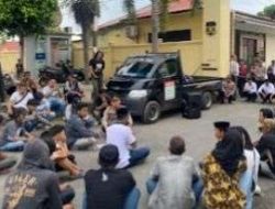 Massa Tolak Audiensi, Kapolres Pilih Temui Langsung di Lokasi Aksi