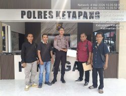 Warga Riam Bunut Resmi Laporkan Kades ke Polres Ketapang