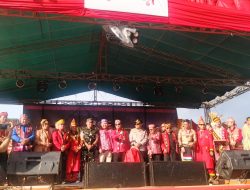 Kapolres Melawi AKBP Harris Batara Simbolon Hadiri Pembukaan Pekan Gawai Dayak XVIII, Pastikan Keamanan Kondusif
